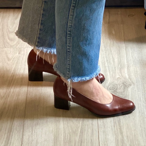 Bandolino Shoes - Vintage Bandolino Pumps Saddle Brown Leather 8.5